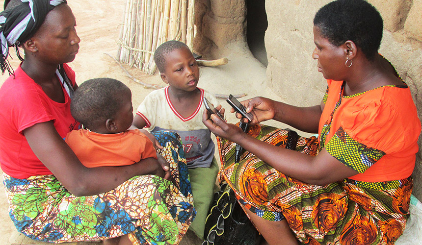 using-mobile-health-applications-01